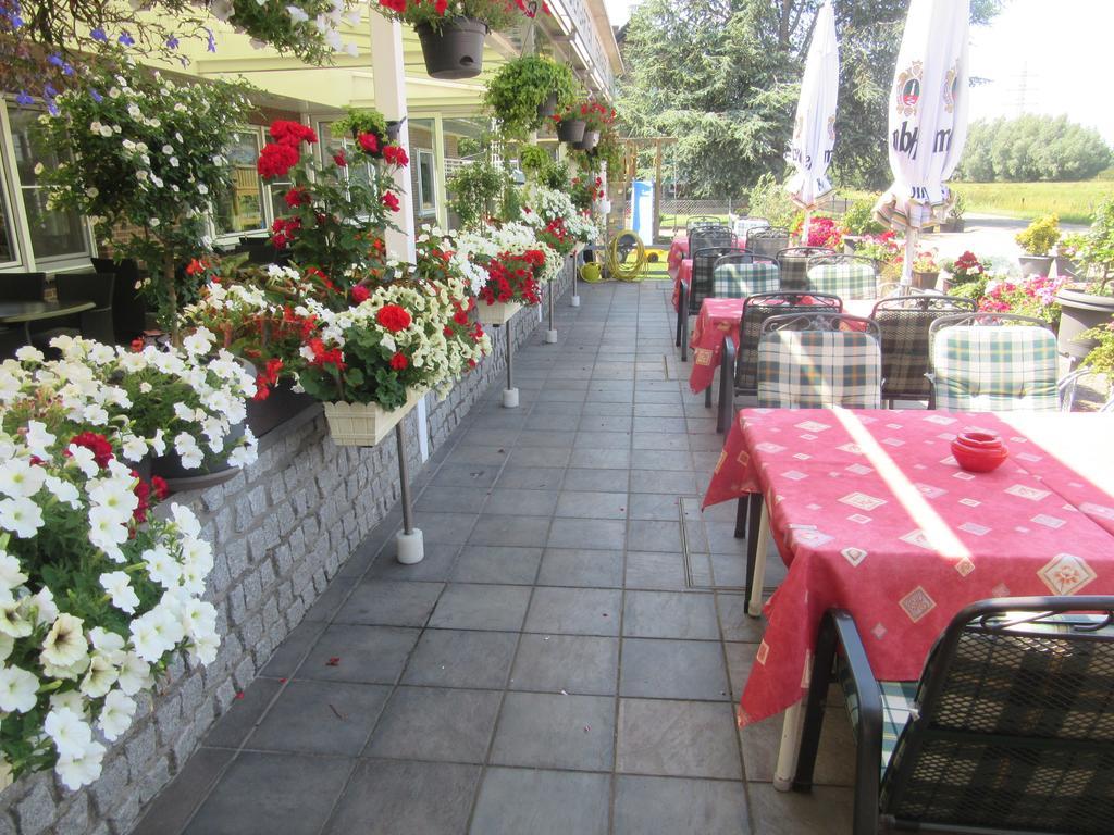 Hotel Restaurant Jonkhans Rees Exterior foto