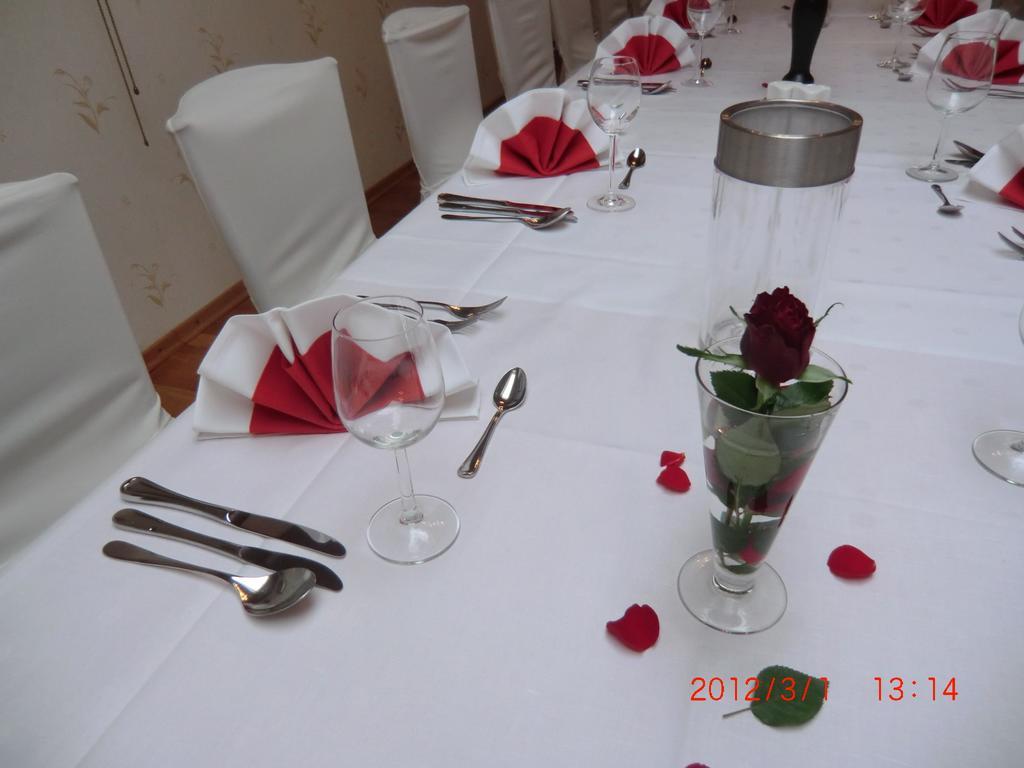Hotel Restaurant Jonkhans Rees Exterior foto